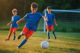 陈冠希海滩,秀幸福,与秦舒培携,平博体育,平博体育官网,平博体育官方,平博体育下载