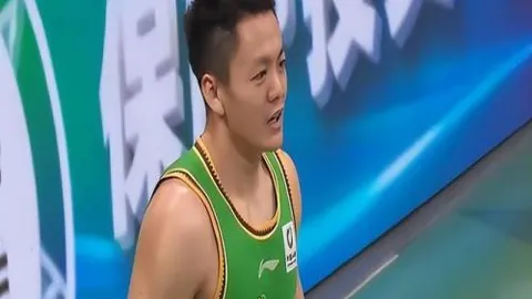 上海久事男篮败北浙江稠州金租，连胜终止，最终比分97-99